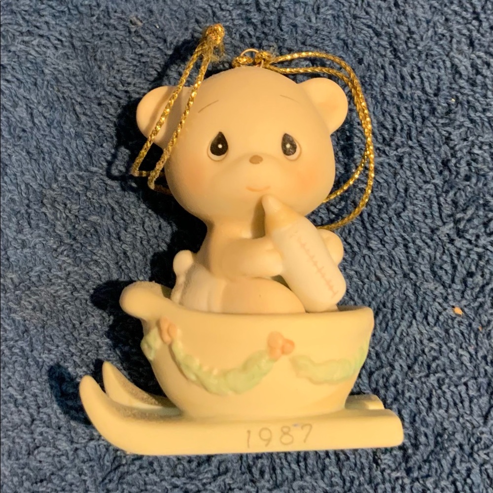 Precious Moments Mini Ornament Bear the good news